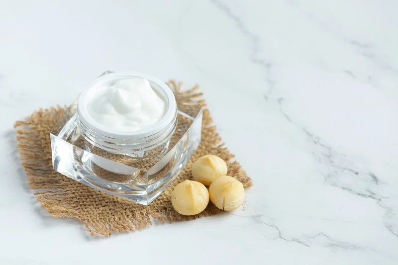 Shea Butter (Cosmetics, Skincare Products)